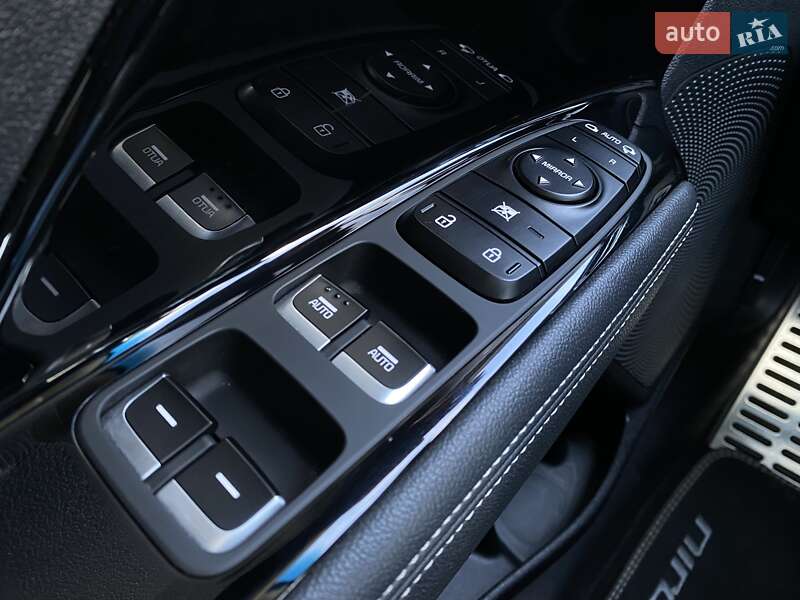 Позашляховик / Кросовер Kia Niro 2020 в Львові фото 24 Позашляховик / Кросовер Kia Niro 2020 в Львові