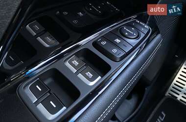 Внедорожник / Кроссовер Kia Niro 2020 в 