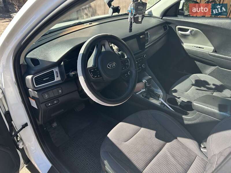 Внедорожник / Кроссовер Kia Niro 2016 в Звенигородке фото 7 Внедорожник / Кроссовер Kia Niro 2016 в Звенигородке
