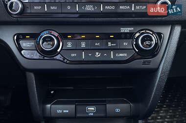Внедорожник / Кроссовер Kia Niro 2020 в 