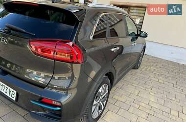 Внедорожник / Кроссовер Kia Niro 2021 в 