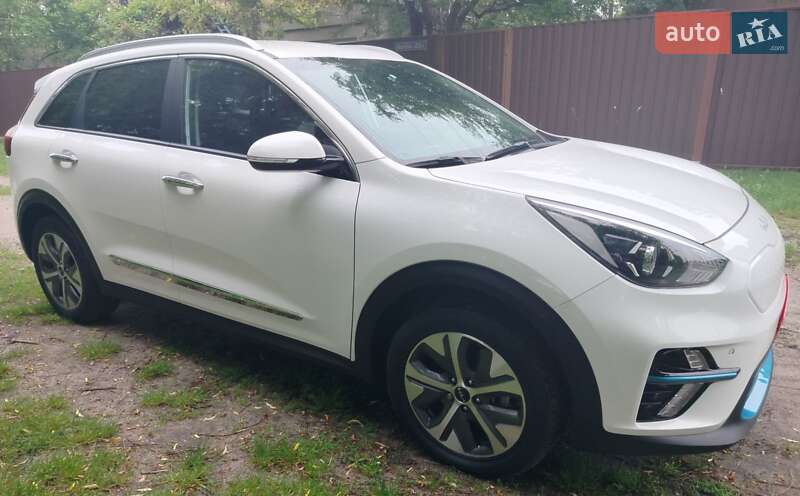 Позашляховик / Кросовер Kia Niro 2021 в Ірпені