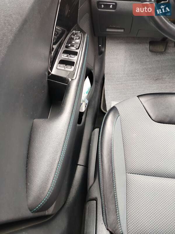 Позашляховик / Кросовер Kia Niro 2021 в Ірпені