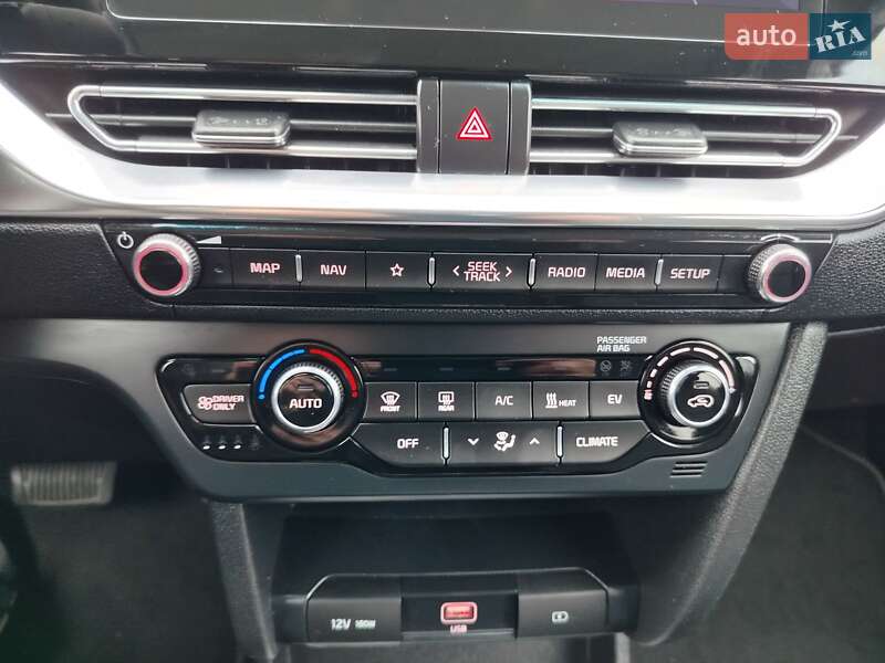 Позашляховик / Кросовер Kia Niro 2021 в Ірпені