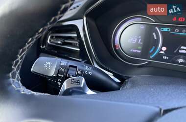 Внедорожник / Кроссовер Kia Niro 2020 в 
