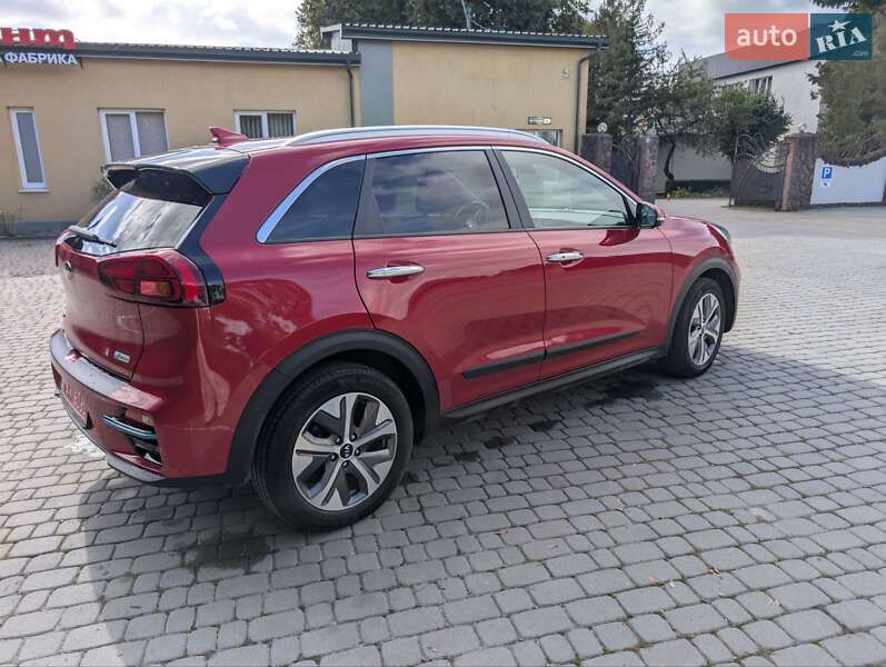 Позашляховик / Кросовер Kia Niro 2020 в Тернополі