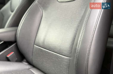 Внедорожник / Кроссовер Kia Niro 2023 в 