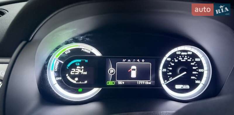 Внедорожник / Кроссовер Kia Niro 2017 в Запорожье