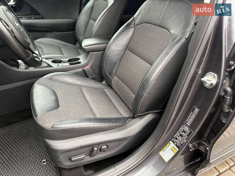 Внедорожник / Кроссовер Kia Niro 2018 в Ковеле фото 6 Внедорожник / Кроссовер Kia Niro 2018 в Ковеле