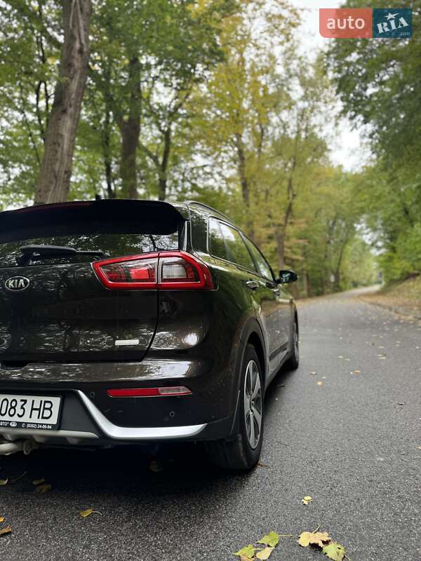 Позашляховик / Кросовер Kia Niro 2018 в Тернополі