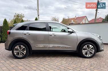 Внедорожник / Кроссовер Kia Niro 2022 в 