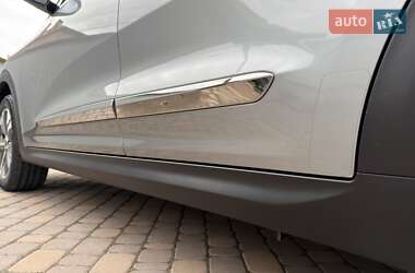 Внедорожник / Кроссовер Kia Niro 2022 в 
