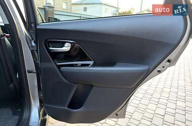 Внедорожник / Кроссовер Kia Niro 2022 в 