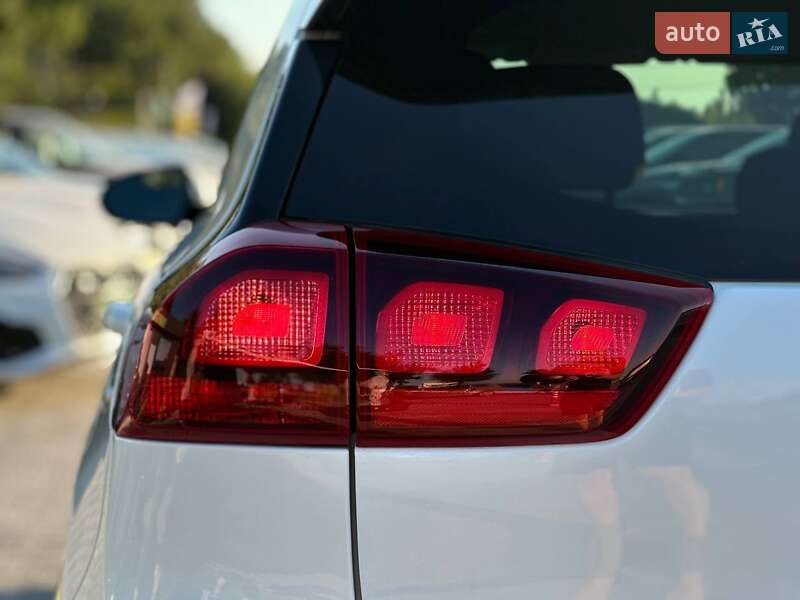 Позашляховик / Кросовер Kia Niro 2020 в Києві фото 11 Позашляховик / Кросовер Kia Niro 2020 в Києві