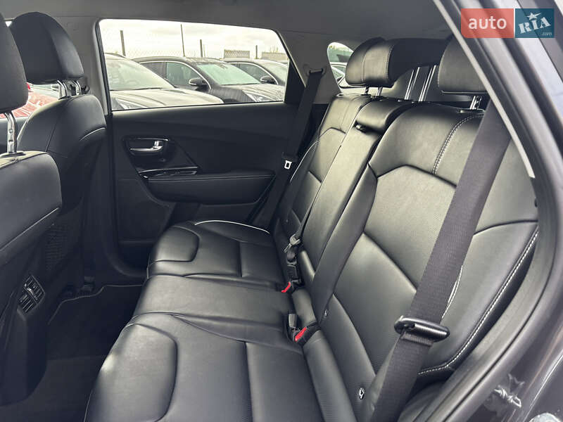 Внедорожник / Кроссовер Kia Niro 2020 в Львове