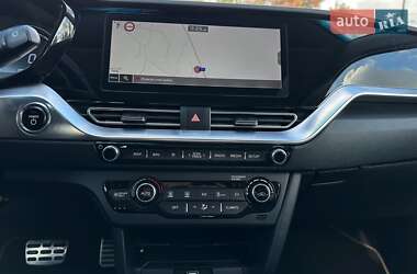 Внедорожник / Кроссовер Kia Niro 2021 в 