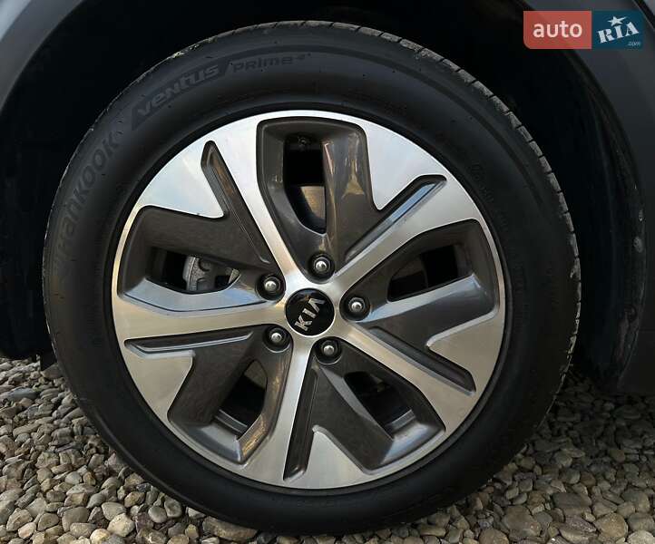 Позашляховик / Кросовер Kia Niro 2021 в Львові