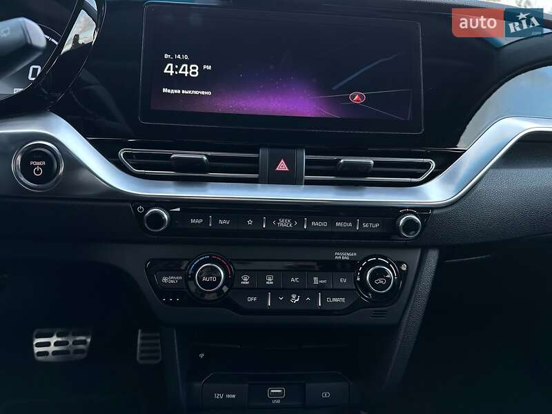 Позашляховик / Кросовер Kia Niro 2021 в Львові