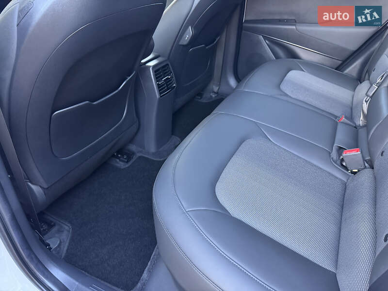 Внедорожник / Кроссовер Kia Niro 2023 в Казатине