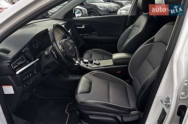 Внедорожник / Кроссовер Kia Niro 2022 в 