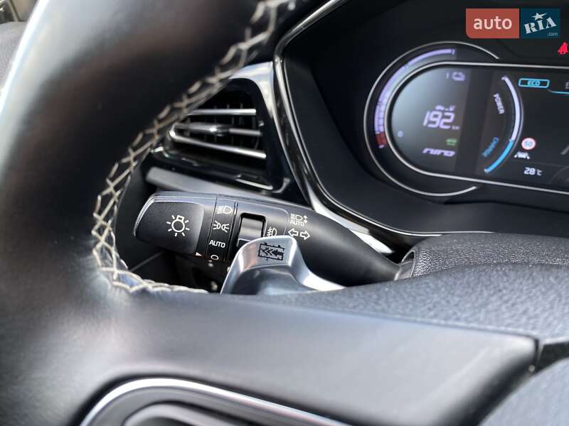 Позашляховик / Кросовер Kia Niro 2020 в Львові фото 39 Позашляховик / Кросовер Kia Niro 2020 в Львові