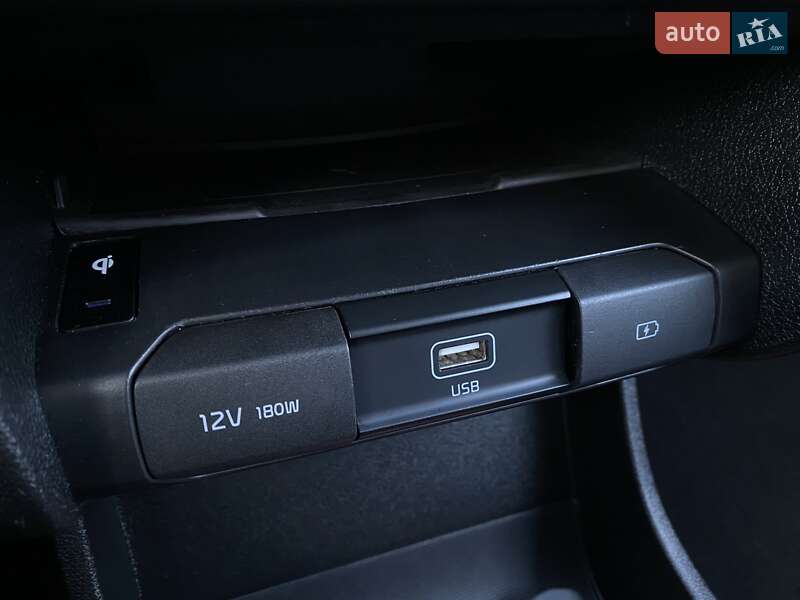 Внедорожник / Кроссовер Kia Niro 2020 в Львове фото 9 Внедорожник / Кроссовер Kia Niro 2020 в Львове