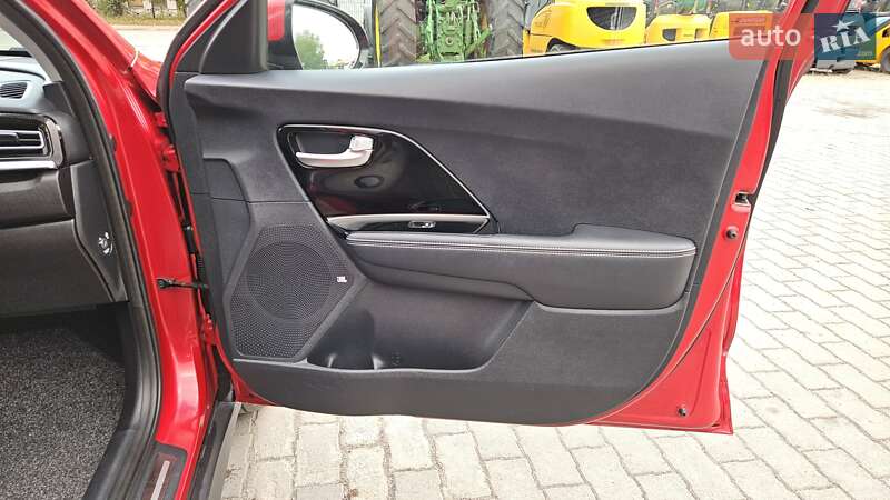 Внедорожник / Кроссовер Kia Niro 2020 в Радомышле фото 36 Внедорожник / Кроссовер Kia Niro 2020 в Радомышле