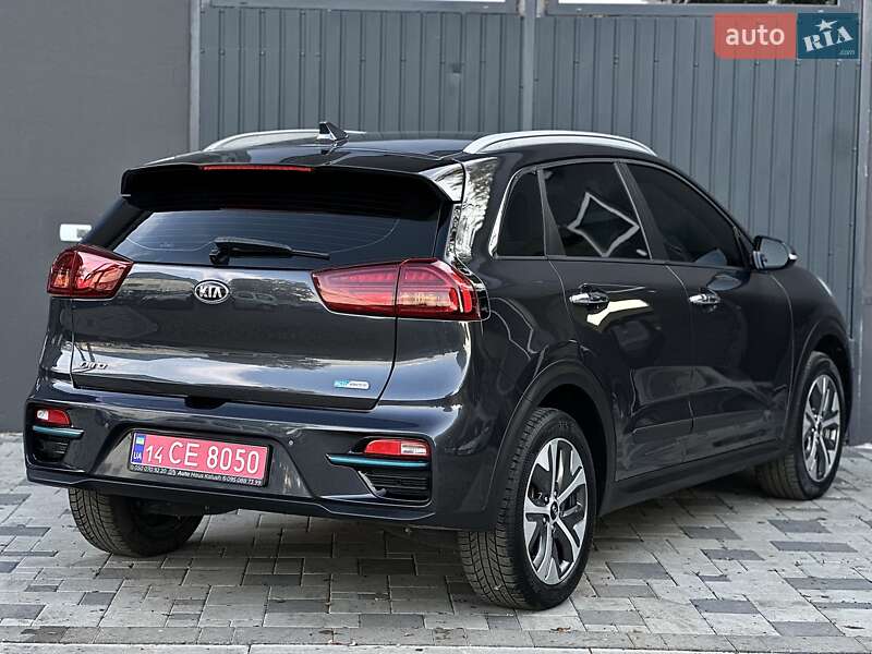 Позашляховик / Кросовер Kia Niro 2020 в Івано-Франківську