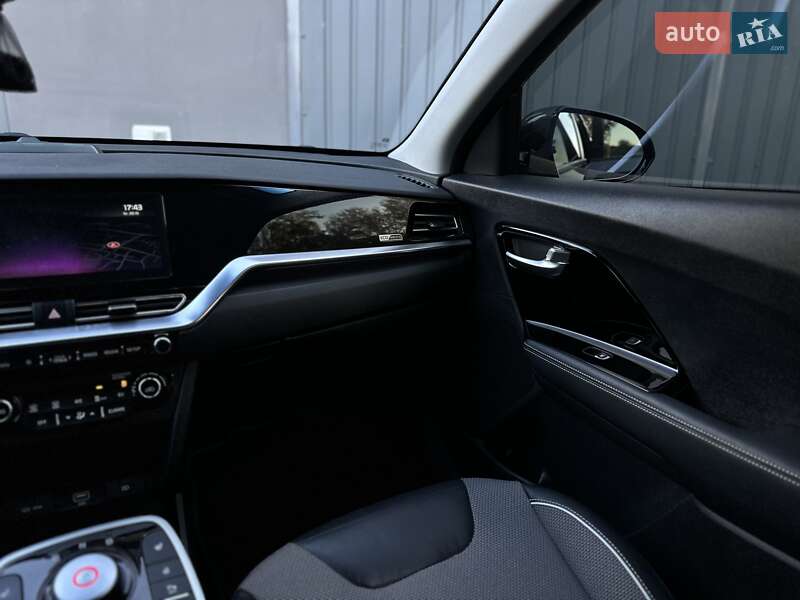 Позашляховик / Кросовер Kia Niro 2020 в Івано-Франківську