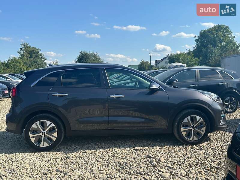 Позашляховик / Кросовер Kia Niro 2020 в Львові