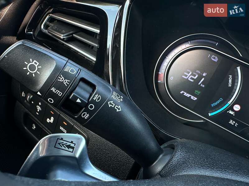 Позашляховик / Кросовер Kia Niro 2020 в Львові