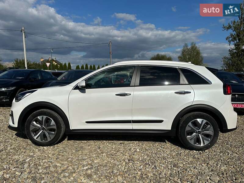 Внедорожник / Кроссовер Kia Niro 2020 в Львове фото 17 Внедорожник / Кроссовер Kia Niro 2020 в Львове