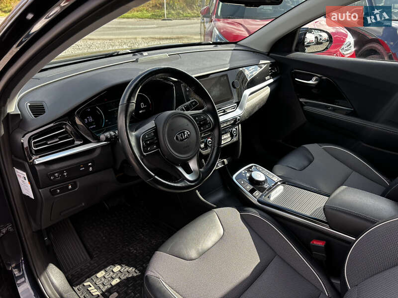 Позашляховик / Кросовер Kia Niro 2020 в Львові фото 17 Позашляховик / Кросовер Kia Niro 2020 в Львові
