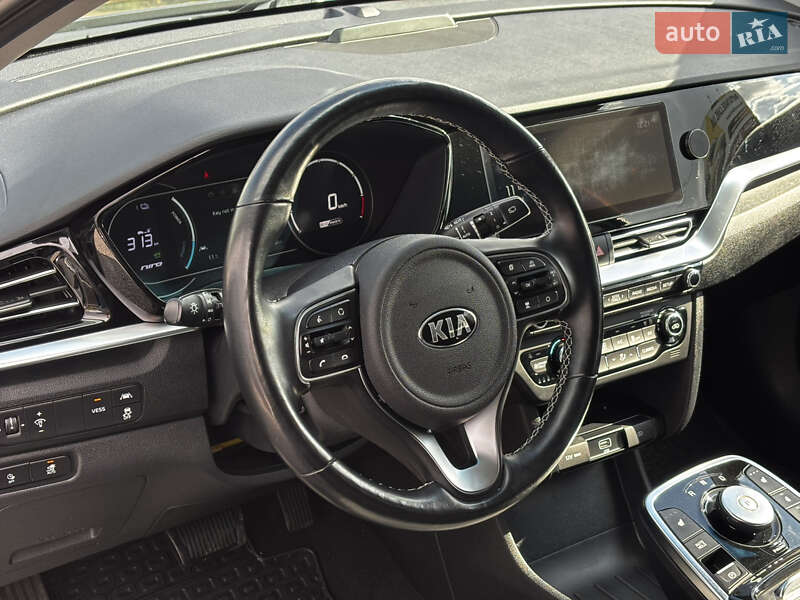 Позашляховик / Кросовер Kia Niro 2020 в Львові фото 19 Позашляховик / Кросовер Kia Niro 2020 в Львові