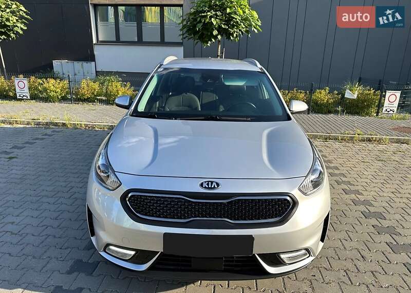 Позашляховик / Кросовер Kia Niro 2018 в Львові фото 2 Позашляховик / Кросовер Kia Niro 2018 в Львові