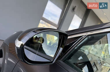 Позашляховик / Кросовер Kia Niro 2020 в  фото 35 Позашляховик / Кросовер Kia Niro 2020 в