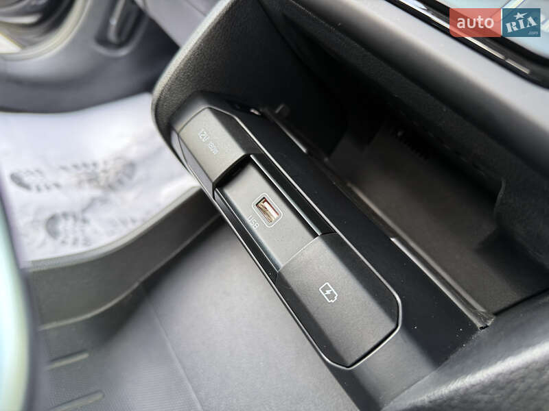 Позашляховик / Кросовер Kia Niro 2020 в Трускавці