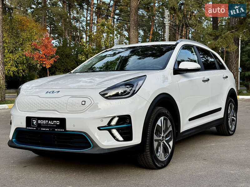Внедорожник / Кроссовер Kia Niro 2022 в Киеве