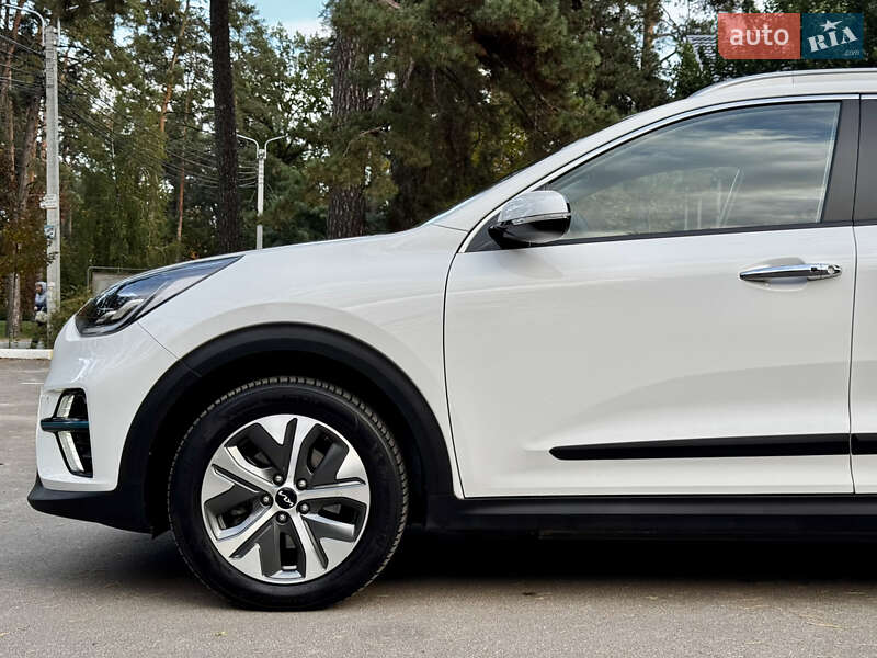 Внедорожник / Кроссовер Kia Niro 2022 в Киеве