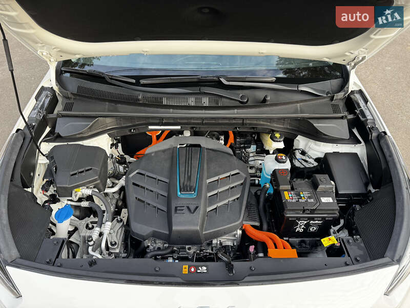 Внедорожник / Кроссовер Kia Niro 2022 в Киеве