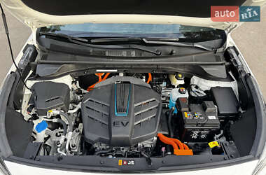 Внедорожник / Кроссовер Kia Niro 2022 в 