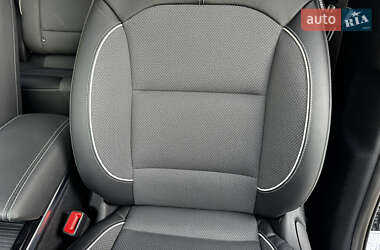 Внедорожник / Кроссовер Kia Niro 2022 в 
