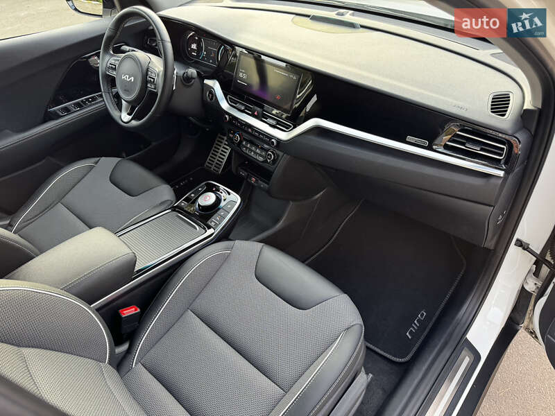 Внедорожник / Кроссовер Kia Niro 2022 в Киеве