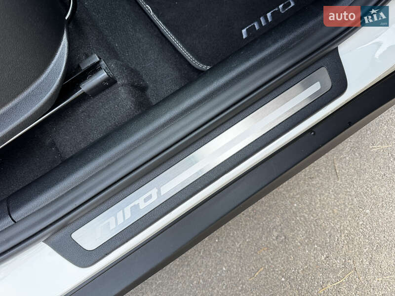 Внедорожник / Кроссовер Kia Niro 2022 в Киеве