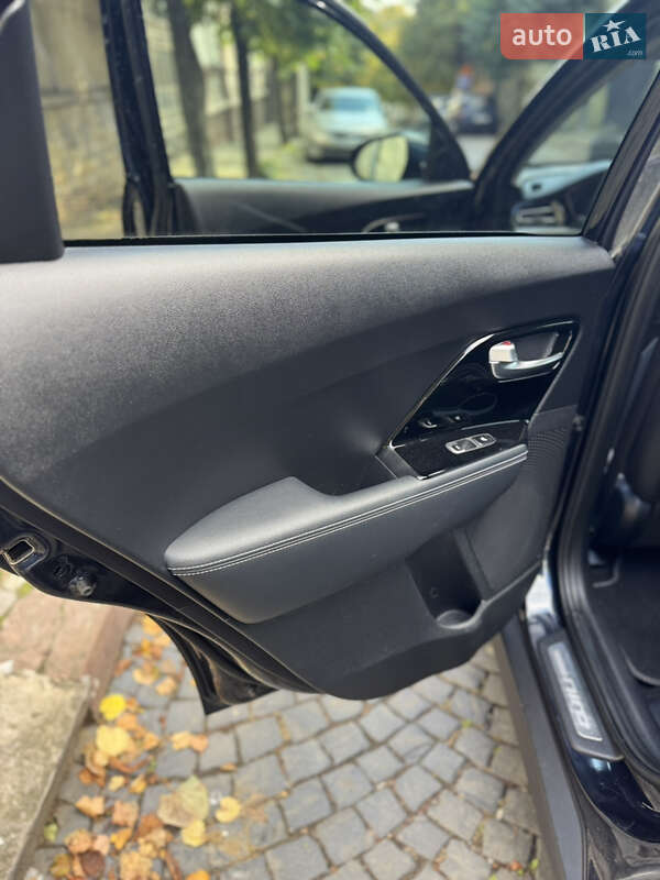 Внедорожник / Кроссовер Kia Niro 2020 в Сторожинце