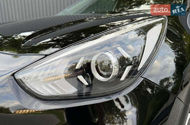 Внедорожник / Кроссовер Kia Niro 2021 в 