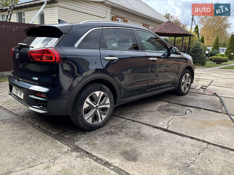 Позашляховик / Кросовер Kia Niro 2020 в Черкасах