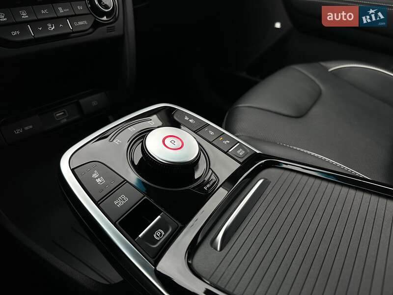 Внедорожник / Кроссовер Kia Niro 2021 в Львове