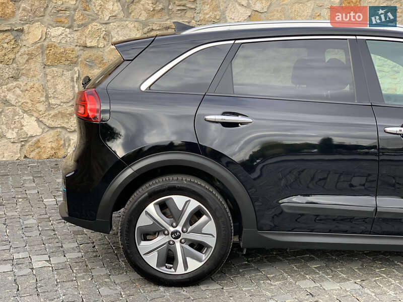 Внедорожник / Кроссовер Kia Niro 2020 в Ровно фото 13 Внедорожник / Кроссовер Kia Niro 2020 в Ровно