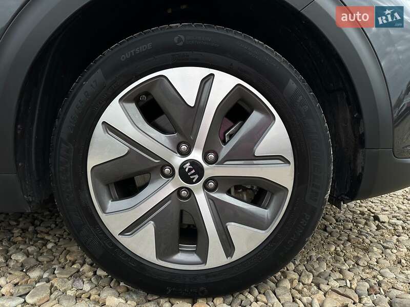 Позашляховик / Кросовер Kia Niro 2021 в Львові